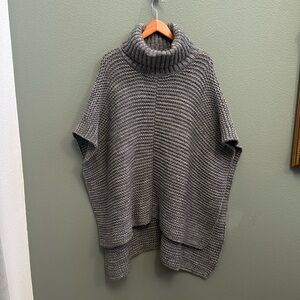 UGG Lounge Knit Poncho Shawl Shrug Wrap Gray Wool blend OS